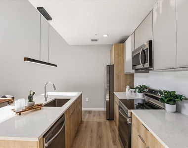 2316 E Concord Street - Photo Thumbnail 6