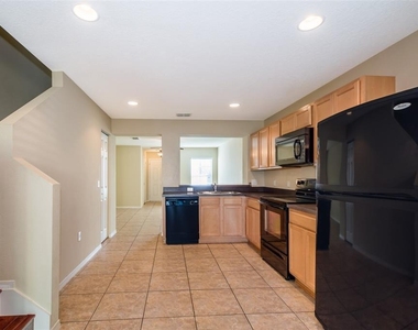 5087 Dominica Drive - Photo Thumbnail 9