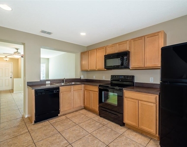 5087 Dominica Drive - Photo Thumbnail 8