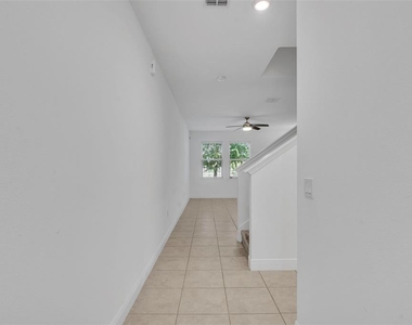 1351 Merrydale Way - Photo Thumbnail 3