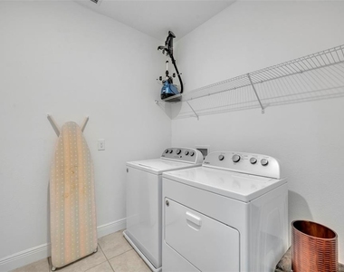 1351 Merrydale Way - Photo Thumbnail 27