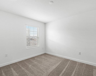 3053 Ella Way - Photo Thumbnail 25