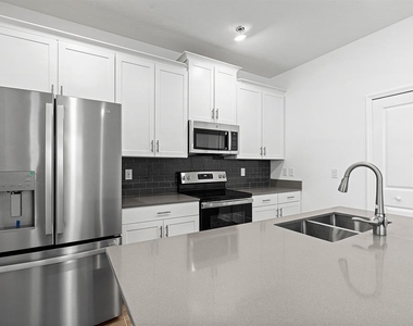 3053 Ella Way - Photo Thumbnail 13
