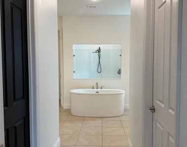 2108 Rock Maple Bend - Photo Thumbnail 14