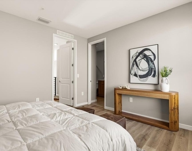2316 E Concord Street - Photo Thumbnail 20