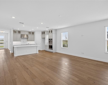 2926 Sailhouse Drive - Photo Thumbnail 13