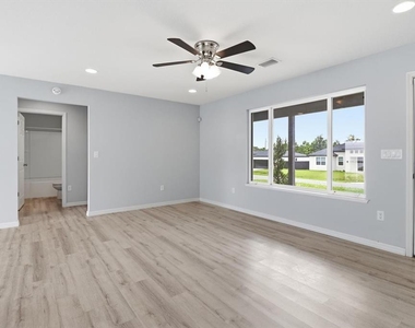 2584 Sw 154th Lane - Photo Thumbnail 6