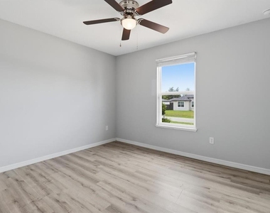 2584 Sw 154th Lane - Photo Thumbnail 22