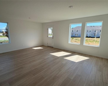 807 Lynx St - Photo Thumbnail 18