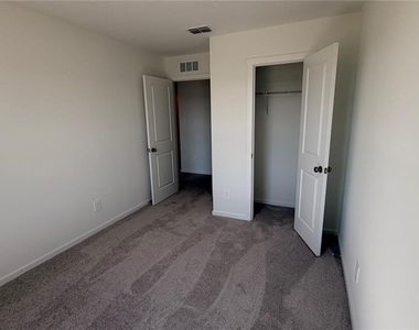 807 Lynx St - Photo Thumbnail 10