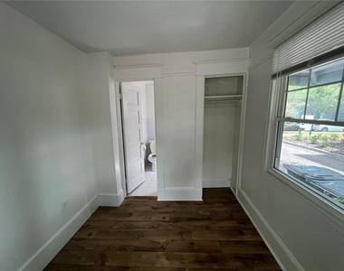 510 E Jackson St - Photo Thumbnail 8