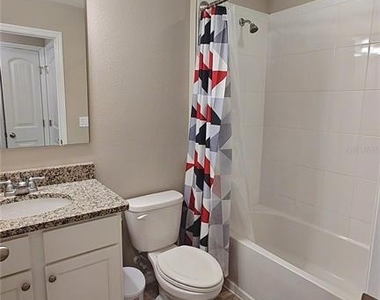 16039 Juniper Inlet Alley - Photo Thumbnail 15