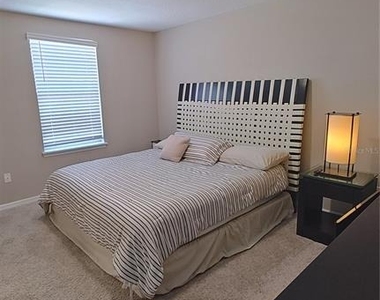 16039 Juniper Inlet Alley - Photo Thumbnail 11