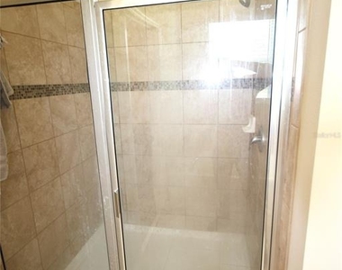 1073 Cavan Drive - Photo Thumbnail 15