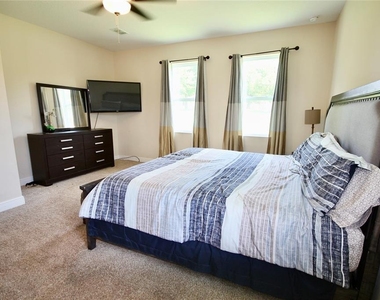 1073 Cavan Drive - Photo Thumbnail 10