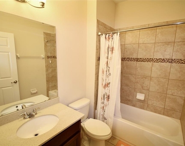 1073 Cavan Drive - Photo Thumbnail 29
