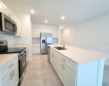 1469 Deepwater Circle - Photo Thumbnail 9