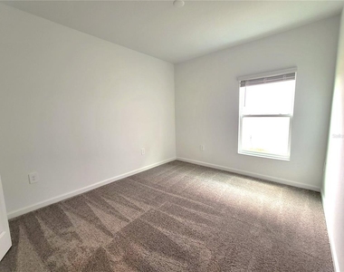 1469 Deepwater Circle - Photo Thumbnail 11