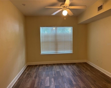 206 E South Street - Photo Thumbnail 6
