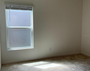 908 Anna Place - Photo Thumbnail 12