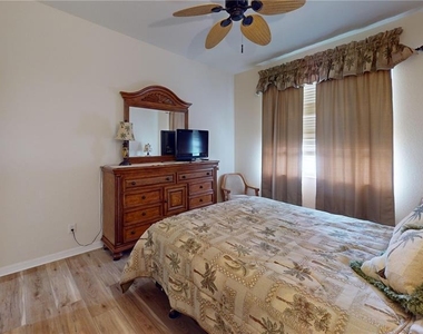 11462 Saffron Court - Photo Thumbnail 5