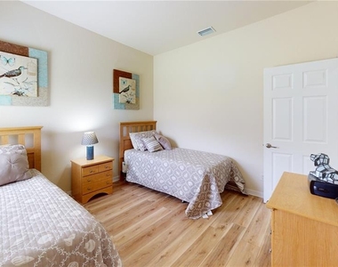 11462 Saffron Court - Photo Thumbnail 4