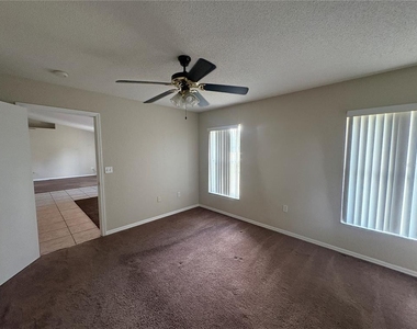 142 Lindale Street - Photo Thumbnail 8
