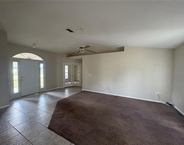 142 Lindale Street - Photo Thumbnail 9
