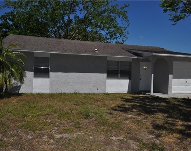 1743 Avenue C Ne - Photo Thumbnail 1