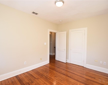 709 1/2 Park Hill Avenue - Photo Thumbnail 22