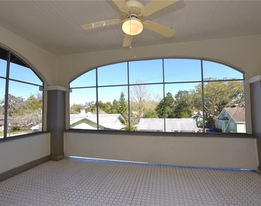 709 1/2 Park Hill Avenue - Photo Thumbnail 17