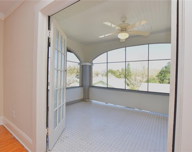 709 1/2 Park Hill Avenue - Photo Thumbnail 16