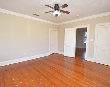 709 1/2 Park Hill Avenue - Photo Thumbnail 27