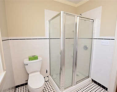 709 1/2 Park Hill Avenue - Photo Thumbnail 30