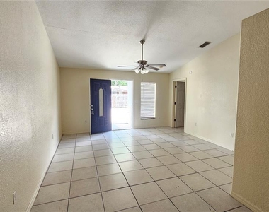 711 Lake Jessie Drive - Photo Thumbnail 2