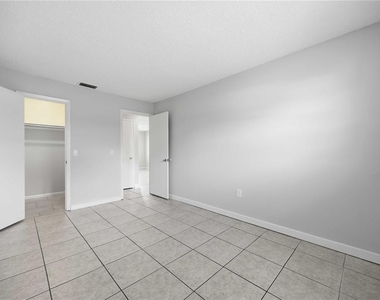 1118 Melody Lane - Photo Thumbnail 13