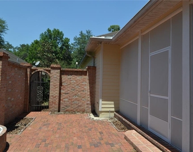 79 Nw 48th Boulevard - Photo Thumbnail 24
