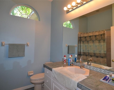 79 Nw 48th Boulevard - Photo Thumbnail 13