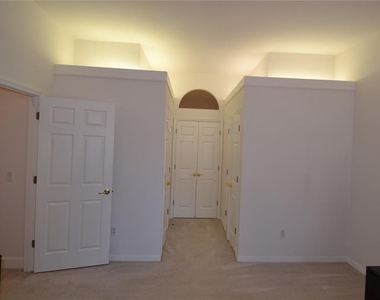 79 Nw 48th Boulevard - Photo Thumbnail 10