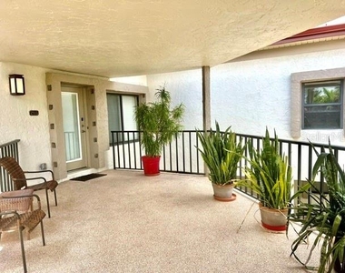 3220 Southshore Drive - Photo Thumbnail 1