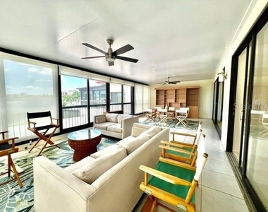 3220 Southshore Drive - Photo Thumbnail 17