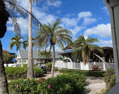 3220 Southshore Drive - Photo Thumbnail 44