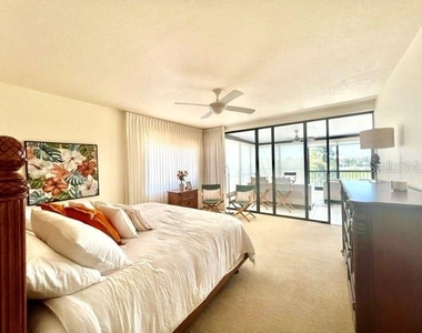 3220 Southshore Drive - Photo Thumbnail 27