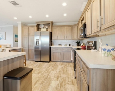 24717 Snook Avenue - Photo Thumbnail 9