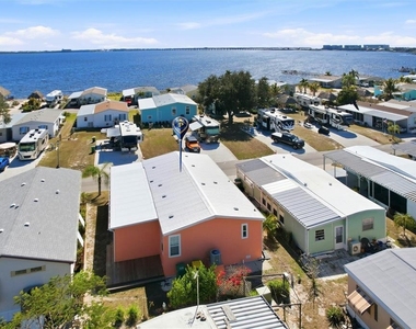 24717 Snook Avenue - Photo Thumbnail 30