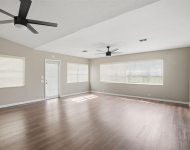 14305 Tennyson Drive - Photo Thumbnail 10