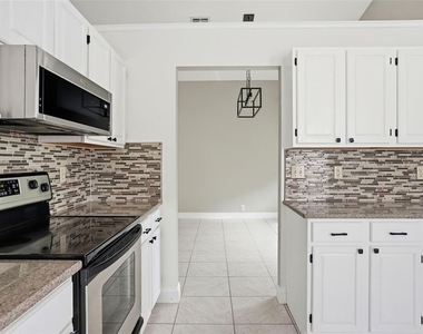14305 Tennyson Drive - Photo Thumbnail 12