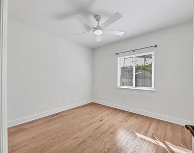 1792 Floyd Street - Photo Thumbnail 21