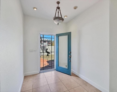 1792 Floyd Street - Photo Thumbnail 9