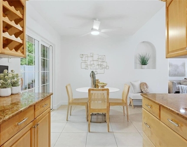 1792 Floyd Street - Photo Thumbnail 6